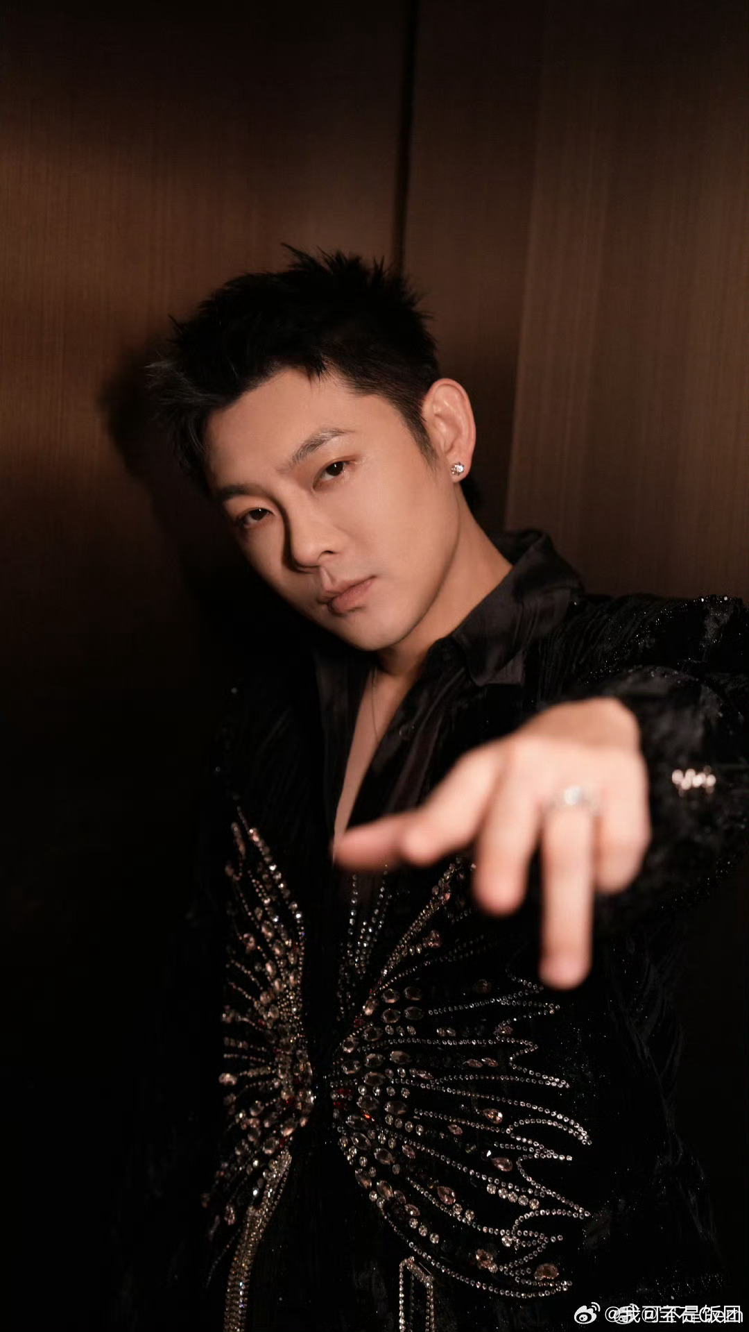 《山河图》这首歌，每次听都觉得震撼。能把中国风写得这么大气，把山河万里唱得这么有