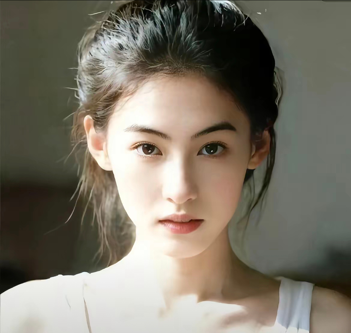 这大概是内娱最完美的头骨吧 