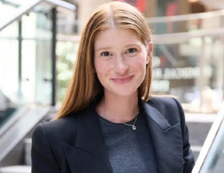 比尔盖茨和安德鲁王子先后陷入了爱泼斯坦丑闻，为何只有后者的女儿受到了影响，前者生