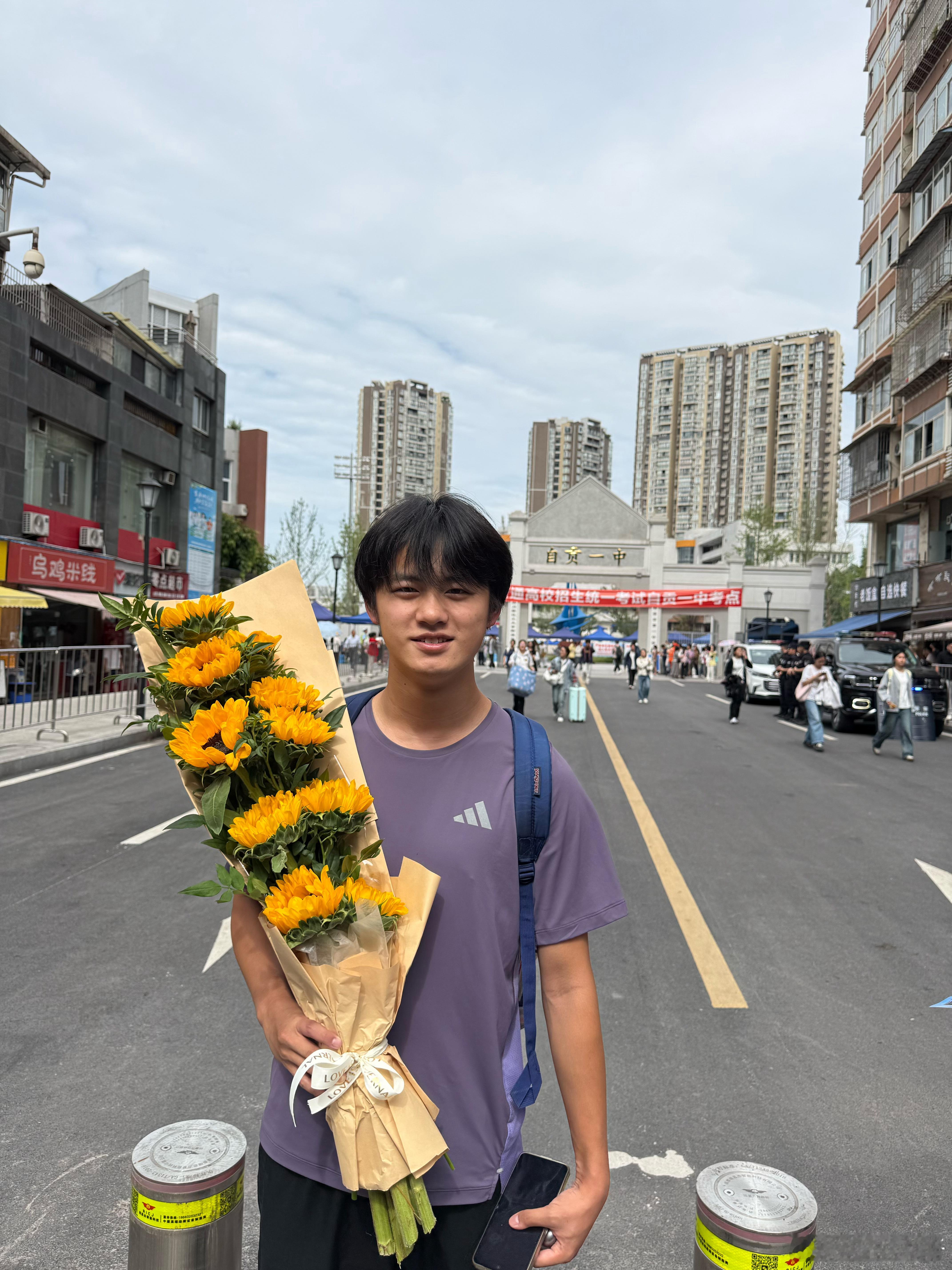 谢谢大家关注，我考完了。这次上岸了，我肯定要给大家抽奖的，轻舟不晓得能不能过万重