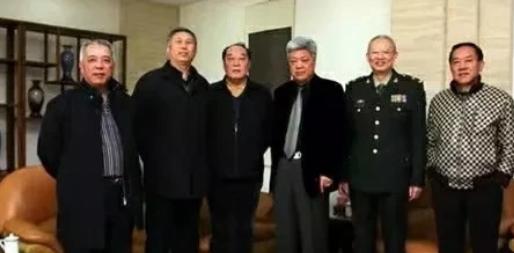 1967年10月，保卫人员向许世友报告：司令，有人要见你，许世友吼了一声：不见，