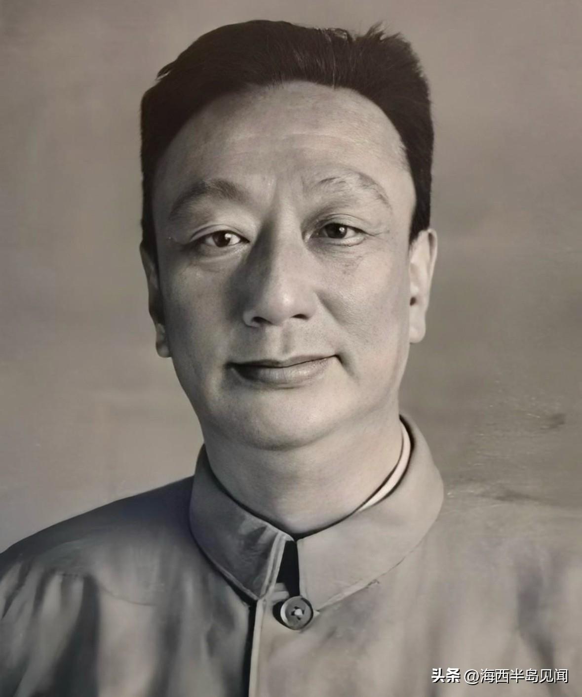 他是新中国江苏省第一任第一书记。主政期间，划回徐州、连云港。兴建徐州贾汪煤矿、苏