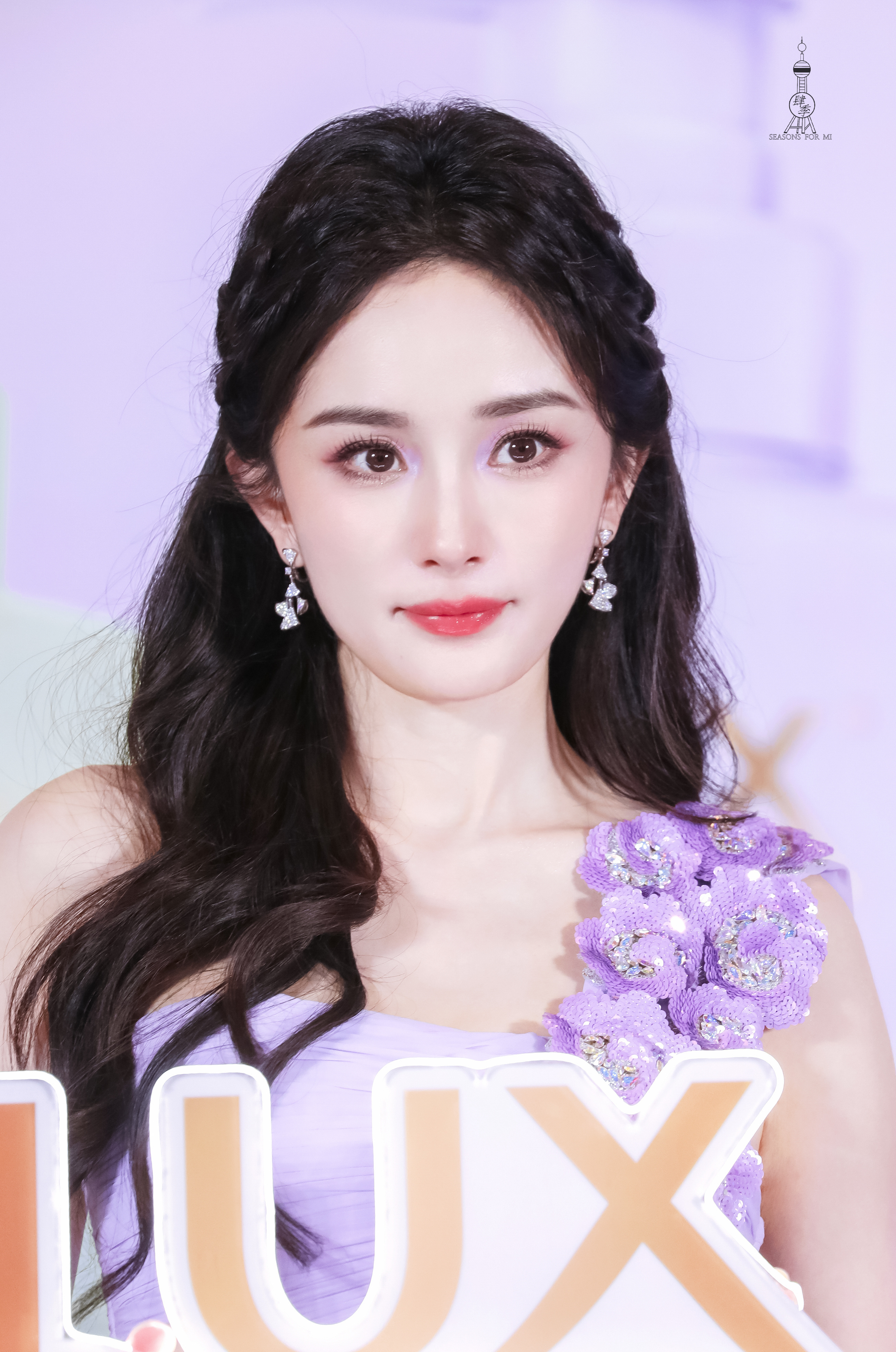 好美的紫罗兰仙子 杨幂美得像玩偶一样 ​​​