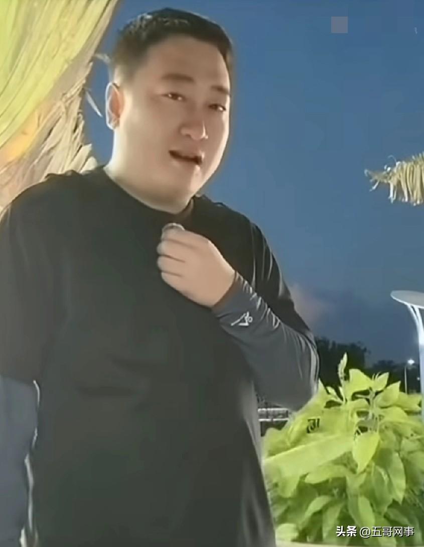 骡子给宇文泡道歉，把宇文泡离婚热度给抢走了，我肯定不是故意抢的，我是挨骂的，离婚