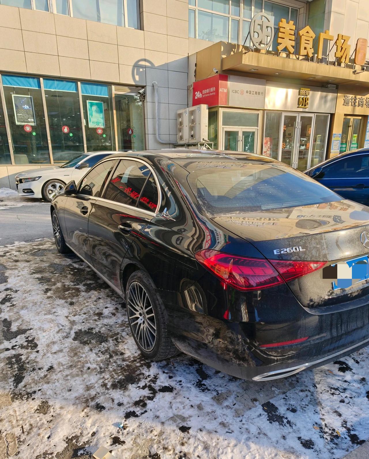 真是第一次看到奔驰C改成奔驰E，关键是你换都换了，还不换成E300L，是有多喜欢