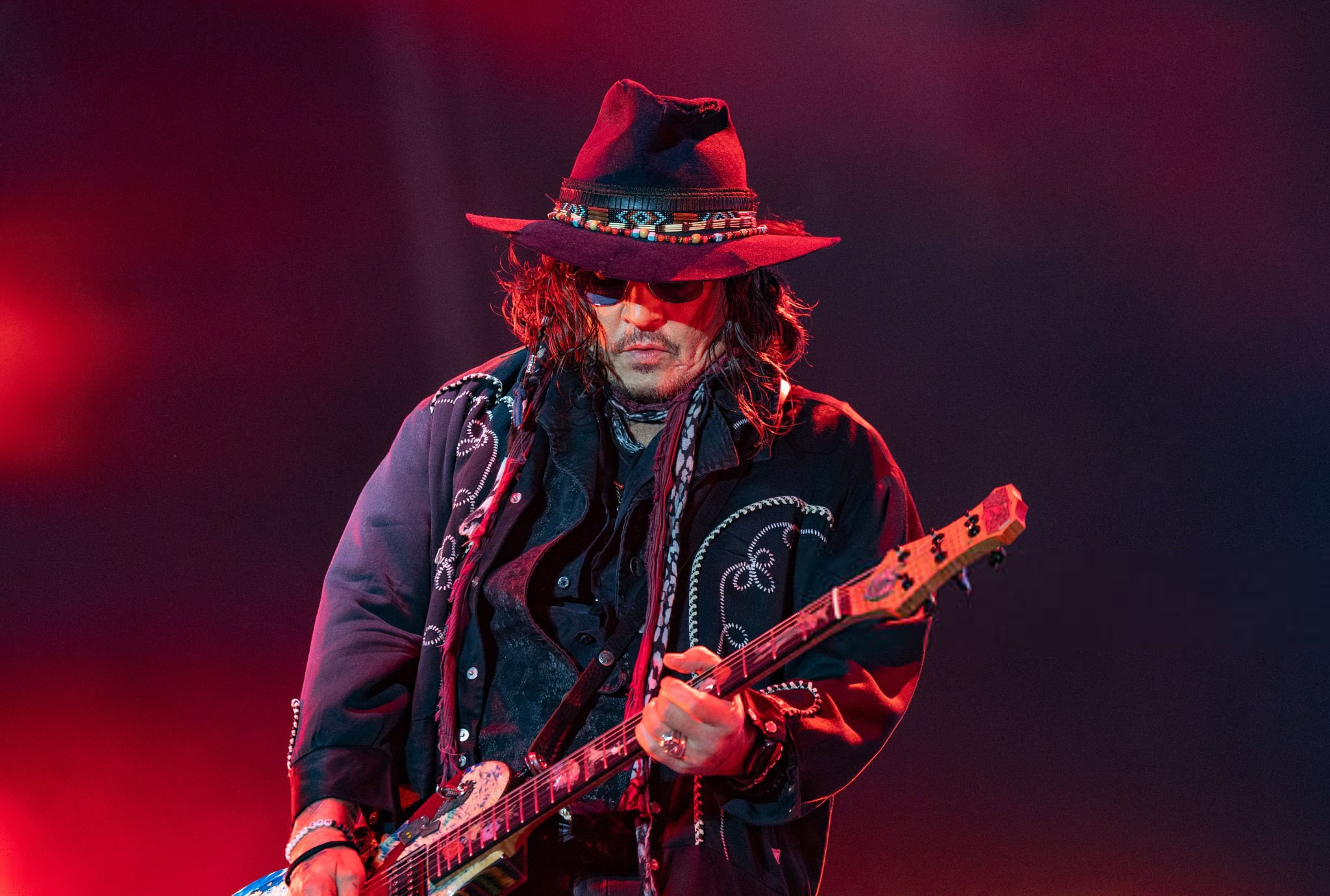 Johnny Depp of Hollywood Vampires perfor