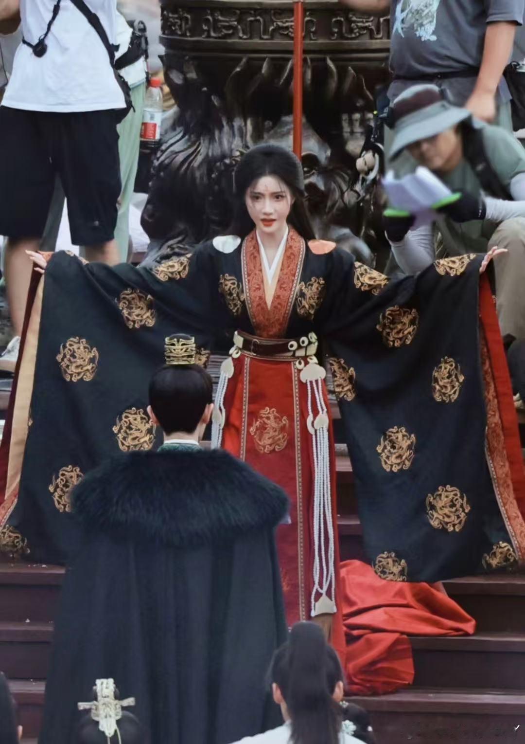 男跳凤凰台女跳诛仙台凤凰台上萧焕终于跳台了，这不仅是他为了自己设定的结局，也是一