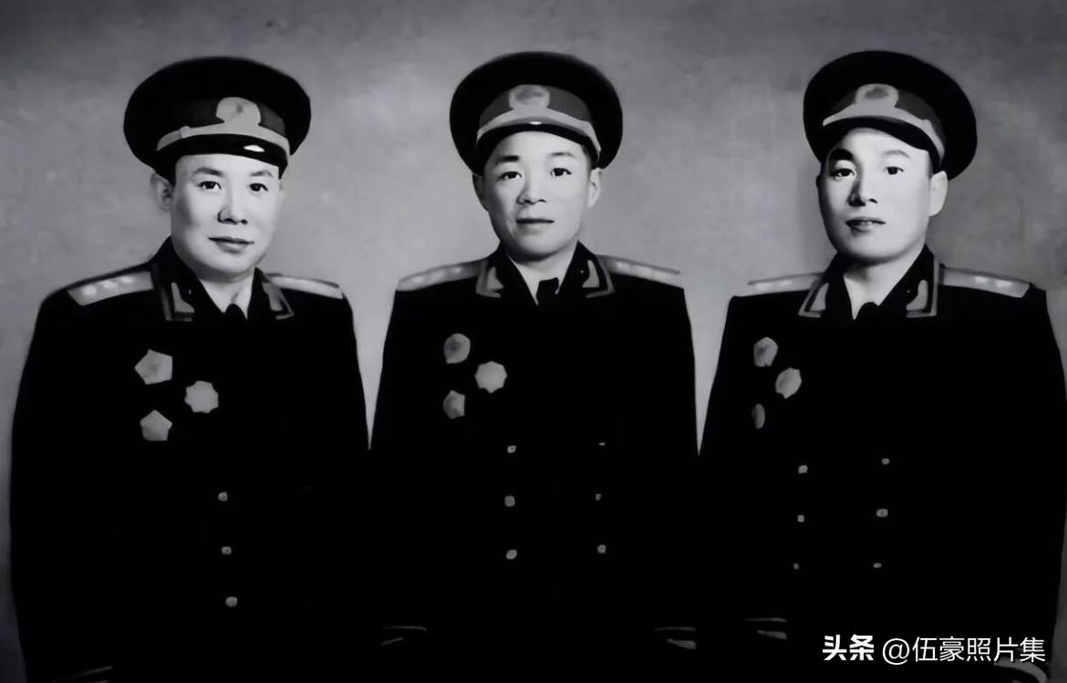 1932年秋，鄂豫皖苏区第四次反“围剿”失利，红四方面军主力西撤。留下的部分部队