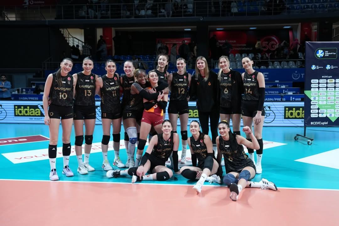 王媛媛开打季后赛

2025-2026女排土超季后赛5-8名半决赛首回合，土耳其