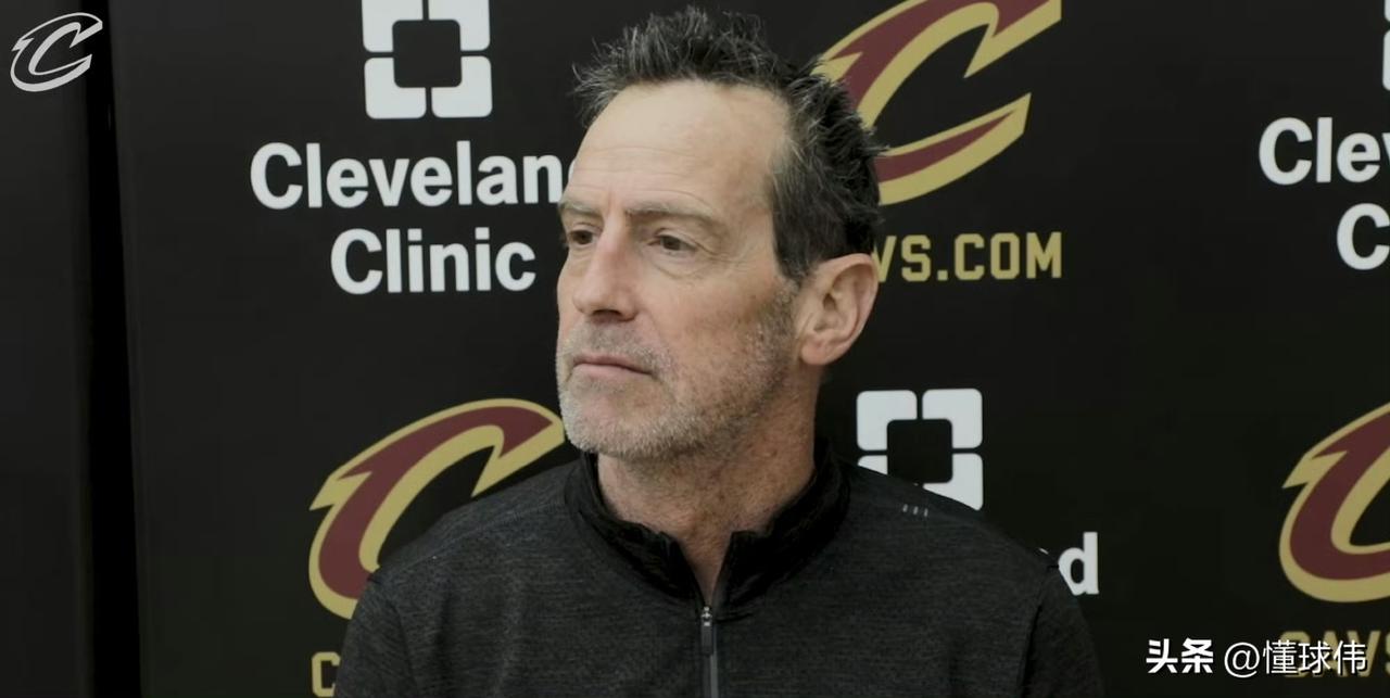 赞不绝口！阿特金森谈哈登：

“每次说到哈登。”

“我都会称赞他。”

“因为