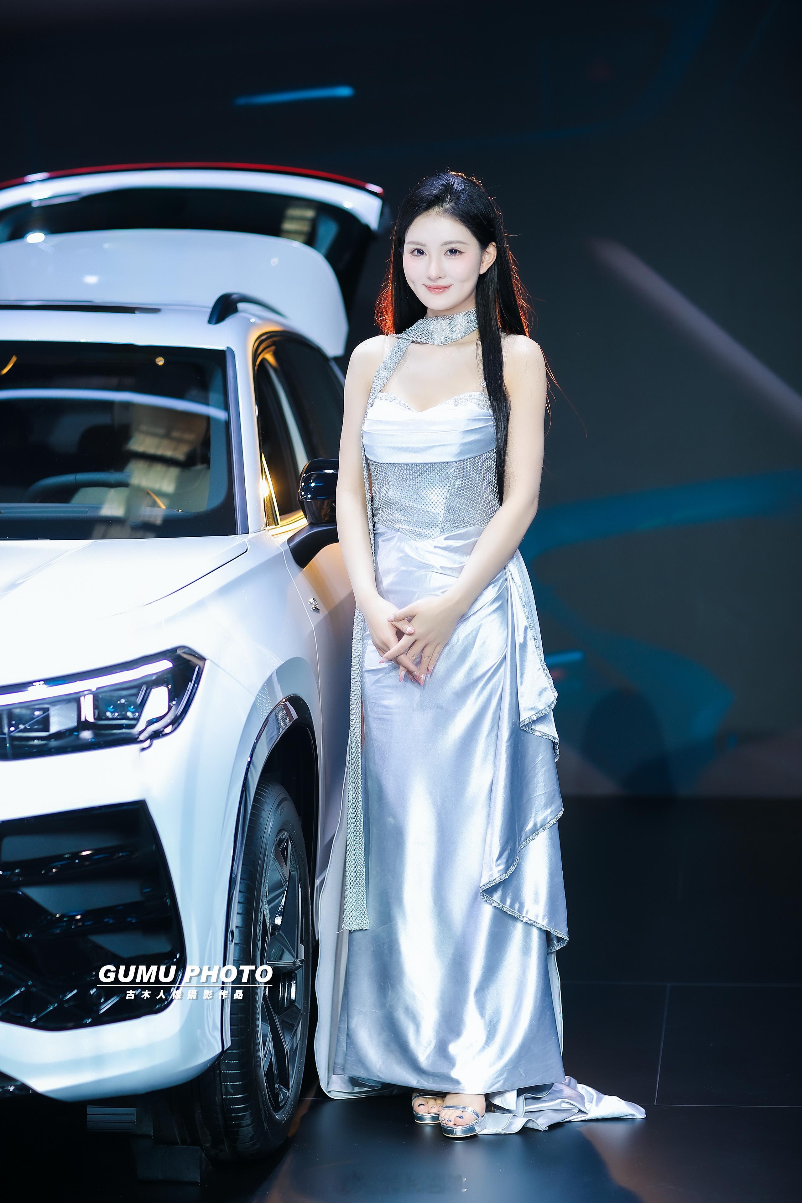 2026重庆车展一汽大众展台模特 2026重庆国际车展重庆国际车展 