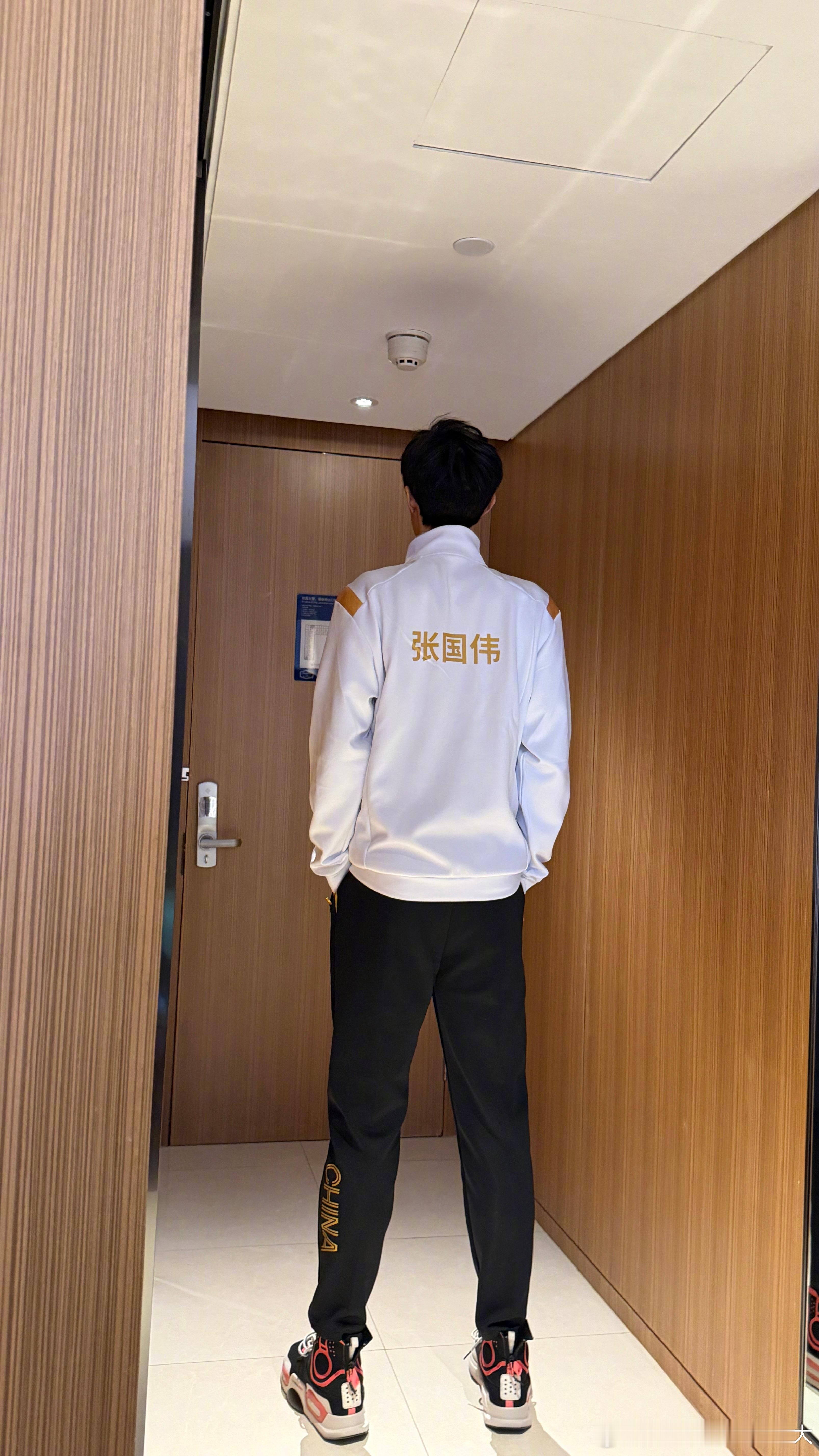 宁可越陷越深也不半途而废 