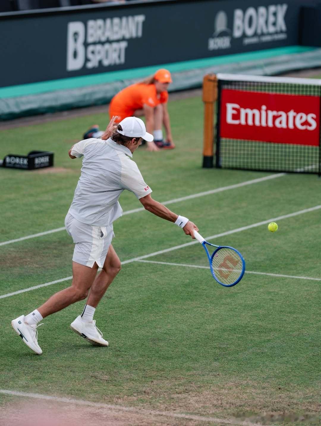 我们一会的比赛见🎾😈 See you tomorrow 📷: 德米纳尔网来