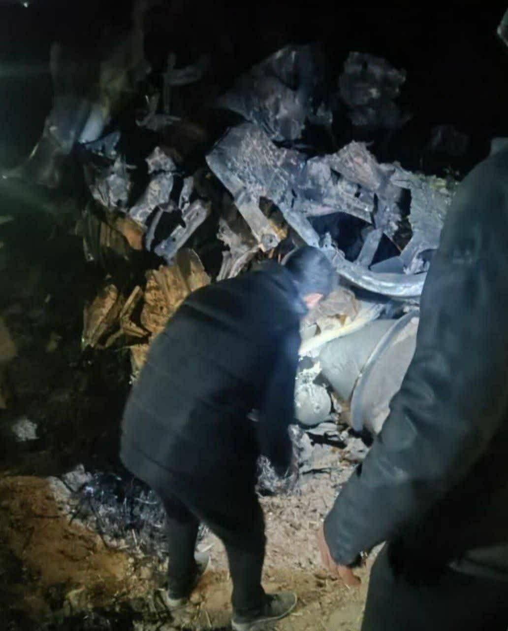 昨晚被找到的所谓F-16CJ残骸证实是“加德尔”或“埃马德”导弹，因故障坠毁。现