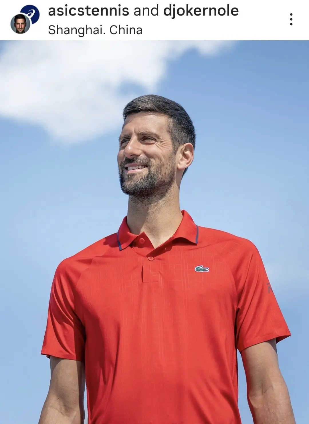 中国红战袍和战靴真的很好看👍 cr:ASICS