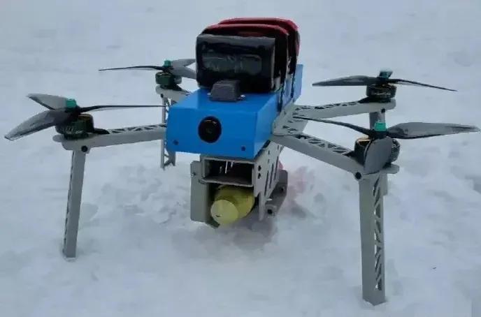 俄罗斯“大疆”无人机研制成功，即将量产交付部队。俄罗斯宣布国产的“飞镖”无人机研