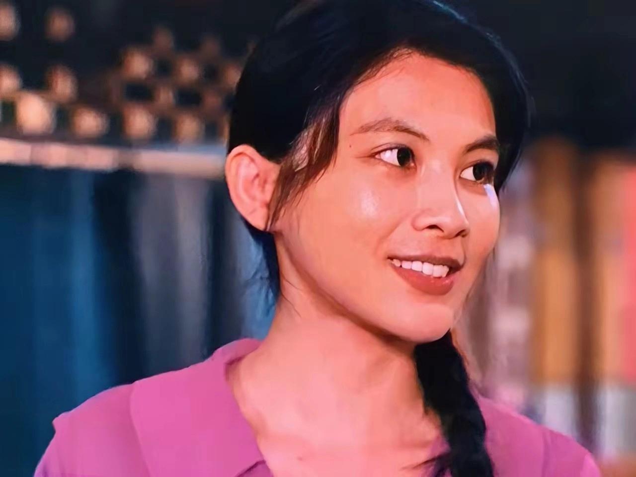 追剧《小城大事》 副镇长林冬福的爱情真的失败了！
       林冬福快40岁了