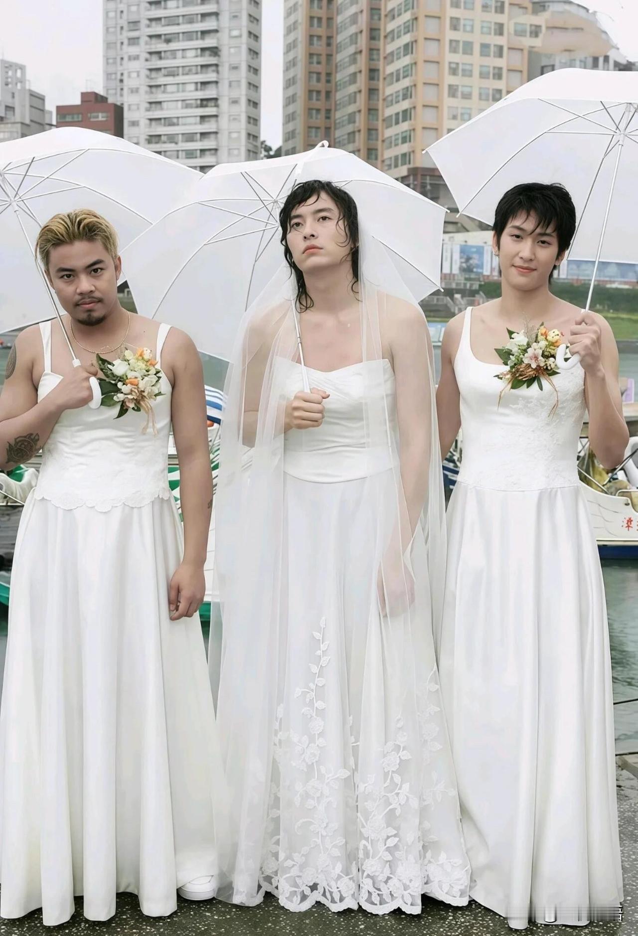 这是我觉得唯一一部拍的像婚礼记录片的 电视剧，《恶作剧之吻》跟现实生活里感情超好