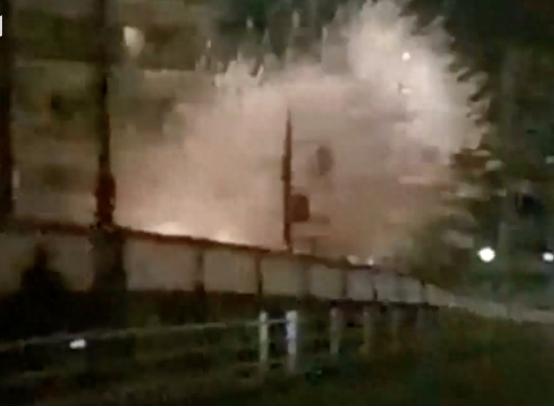 “遇事不慌，先抽根烟冷静一下！”网络段子终于映照了现实，日本一男子将屋内的燃气阀