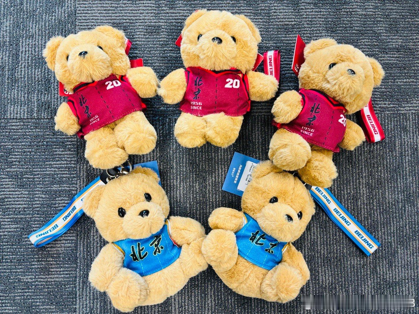 新赛季，我们又添新人了，感谢大家一直以来的支持，给大伙送一波福利，转发+评论抽5