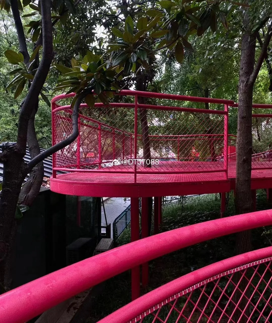 导航：红星广场公园 地址：秦淮区火瓦巷和马府西街路口