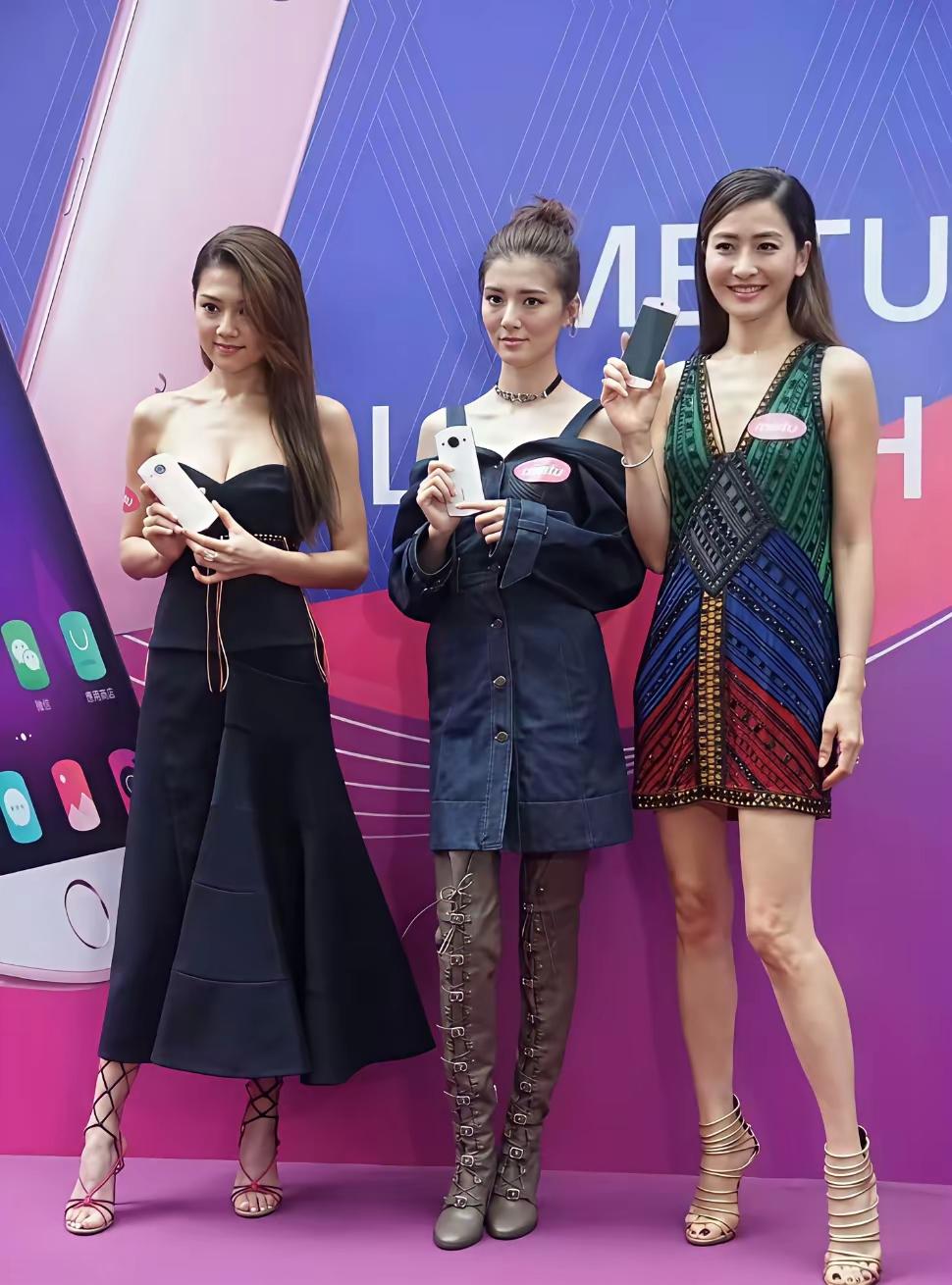 三位女神合影，无美颜无滤镜
大家都认识周秀娜和吴千语，颜值与身材皆堪称绝美。只是