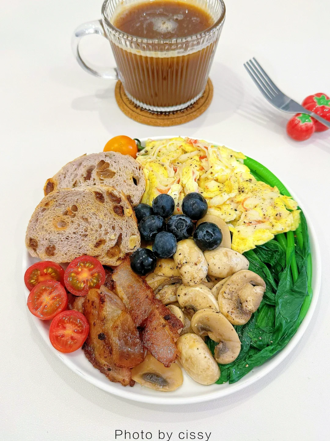 今日份的早午餐🍞这一盘是不是有点多了😂