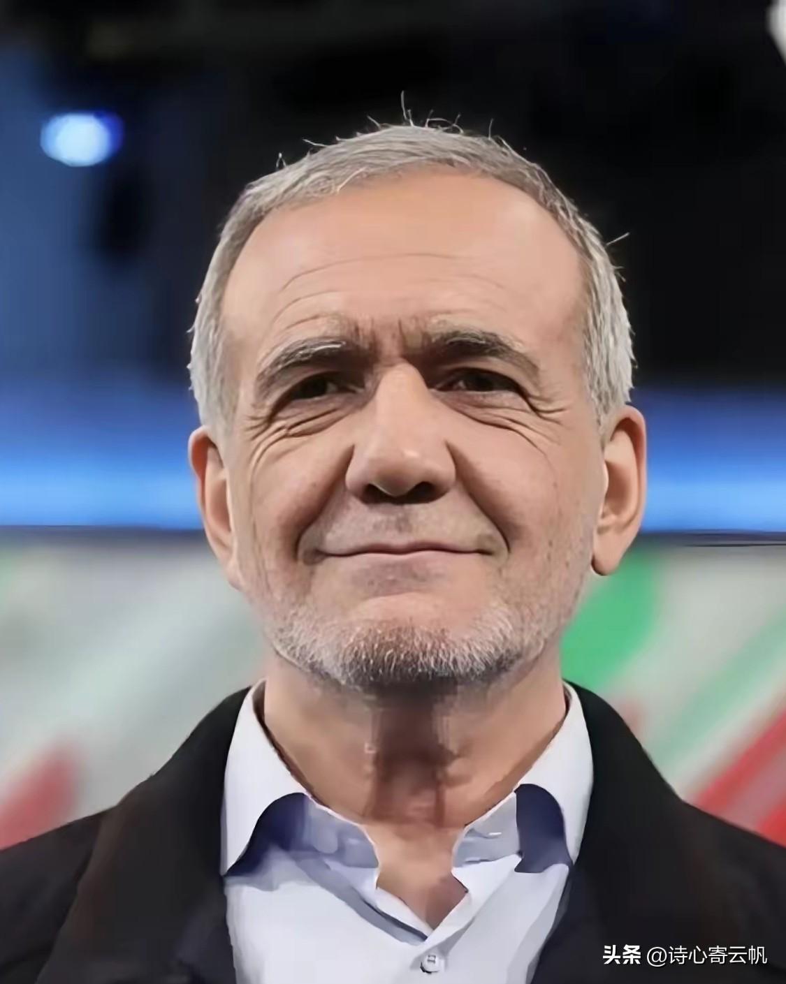 伊朗反击即刻开始
3月1日，伊朗总统佩泽希齐扬沉痛宣布，最高领袖哈梅内伊在美以袭