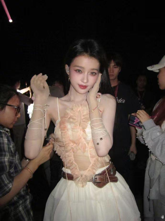 孙怡说只想做当下最好的自己 乘风2026 孙怡 无惧流言不畏定义，孙怡用实力说话