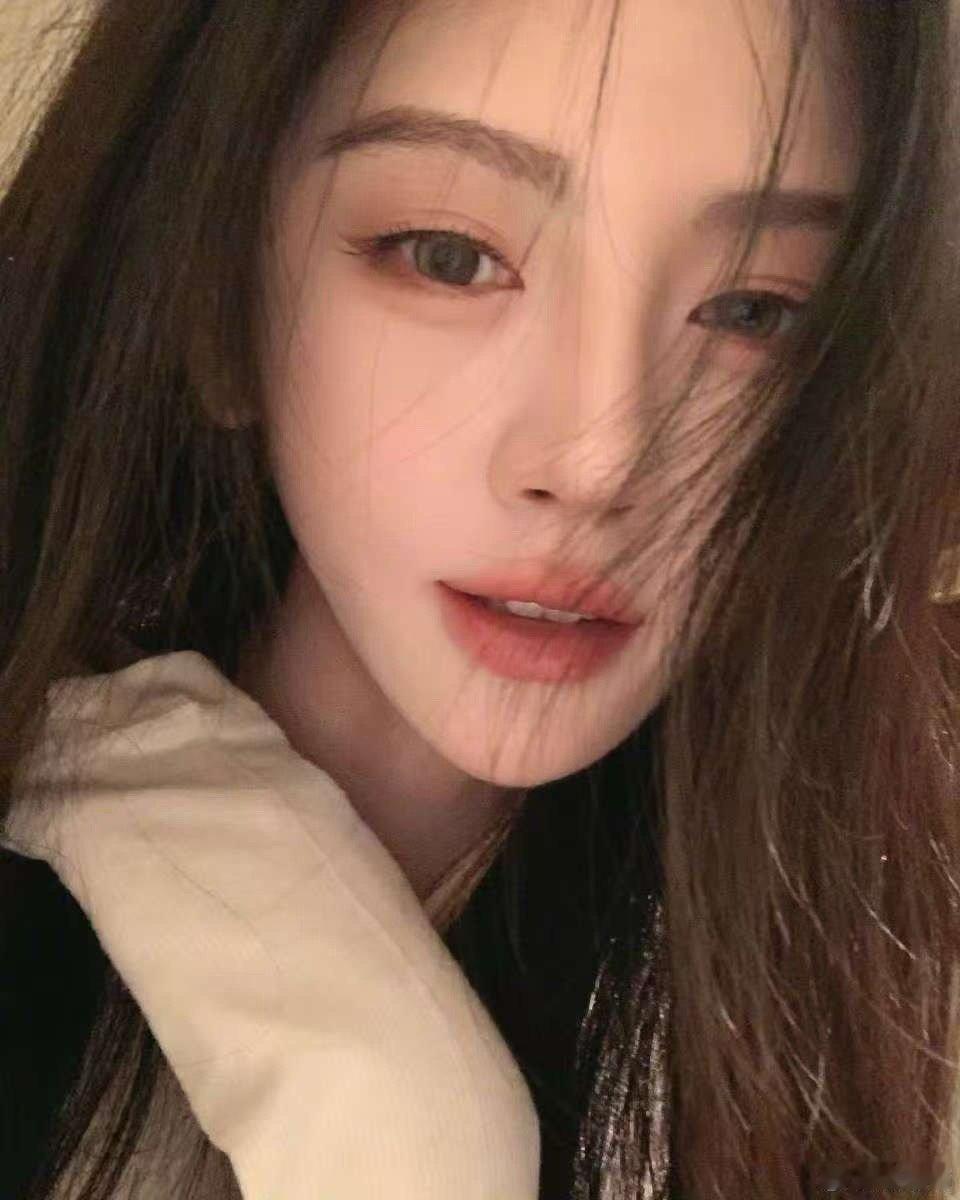 鞠婧祎拍照模板九宫格鞠婧祎拍照模板 鞠婧祎拍照模板，好美 