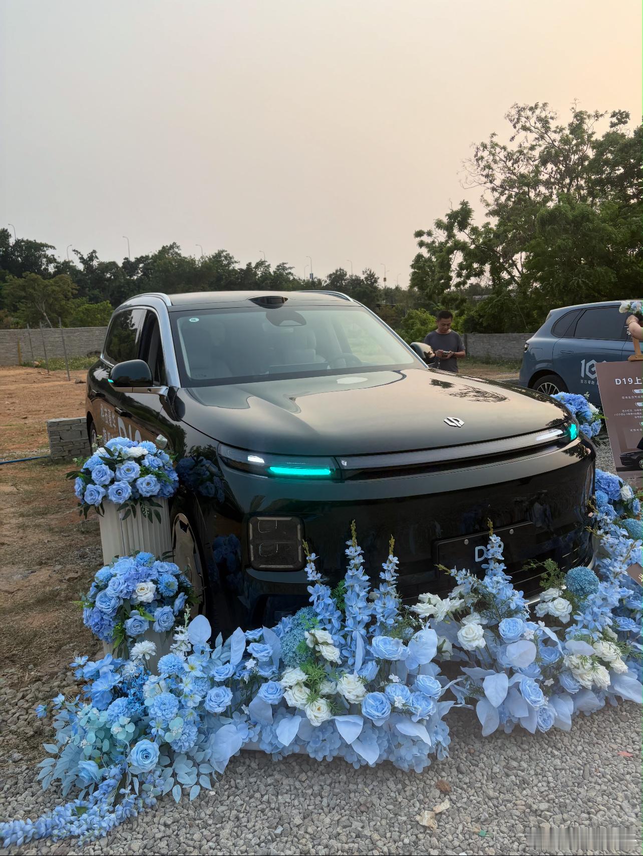 原来9系旗舰SUV价格也能这么香 零跑D19这次是真的把“旗舰平权”玩明白了，而