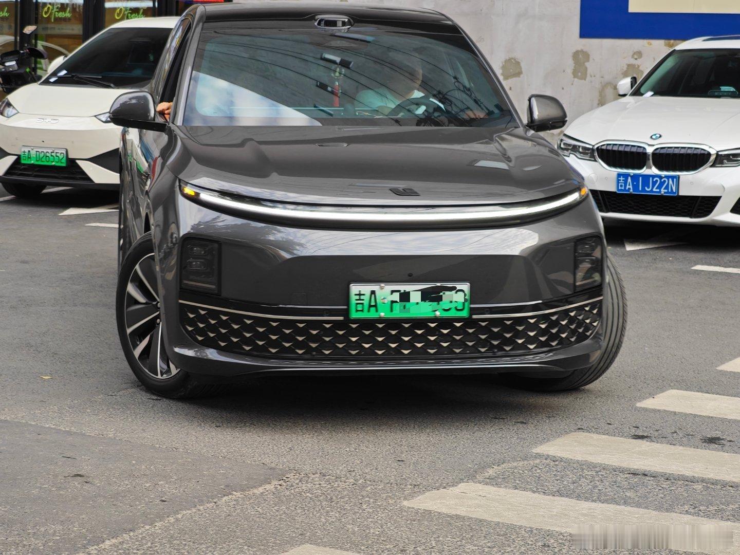 这辆理想l7 下格栅改的成功吗？ ​​​