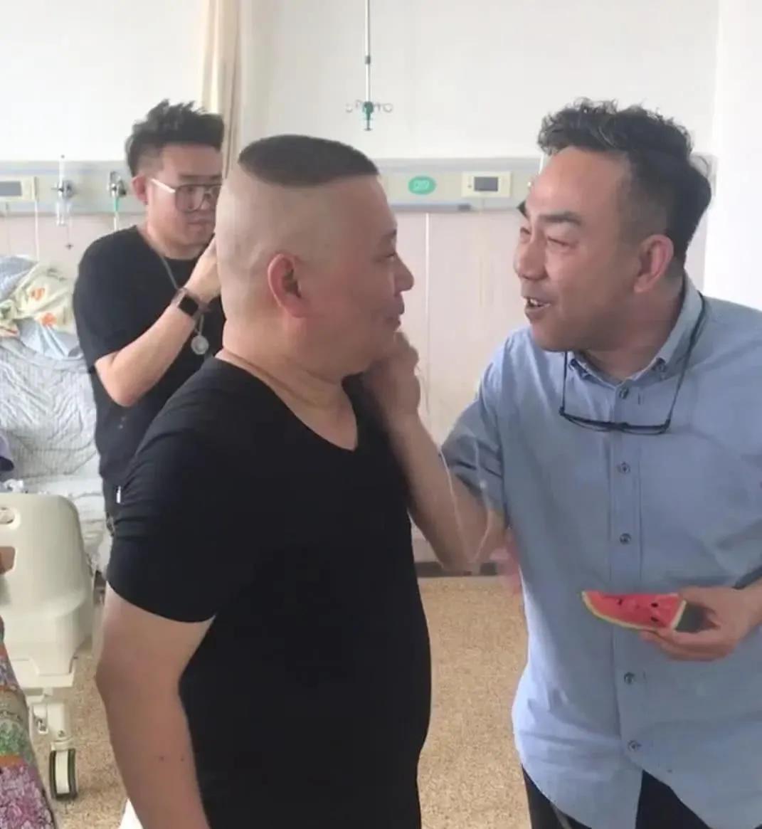 关系再好，也不应该这样。