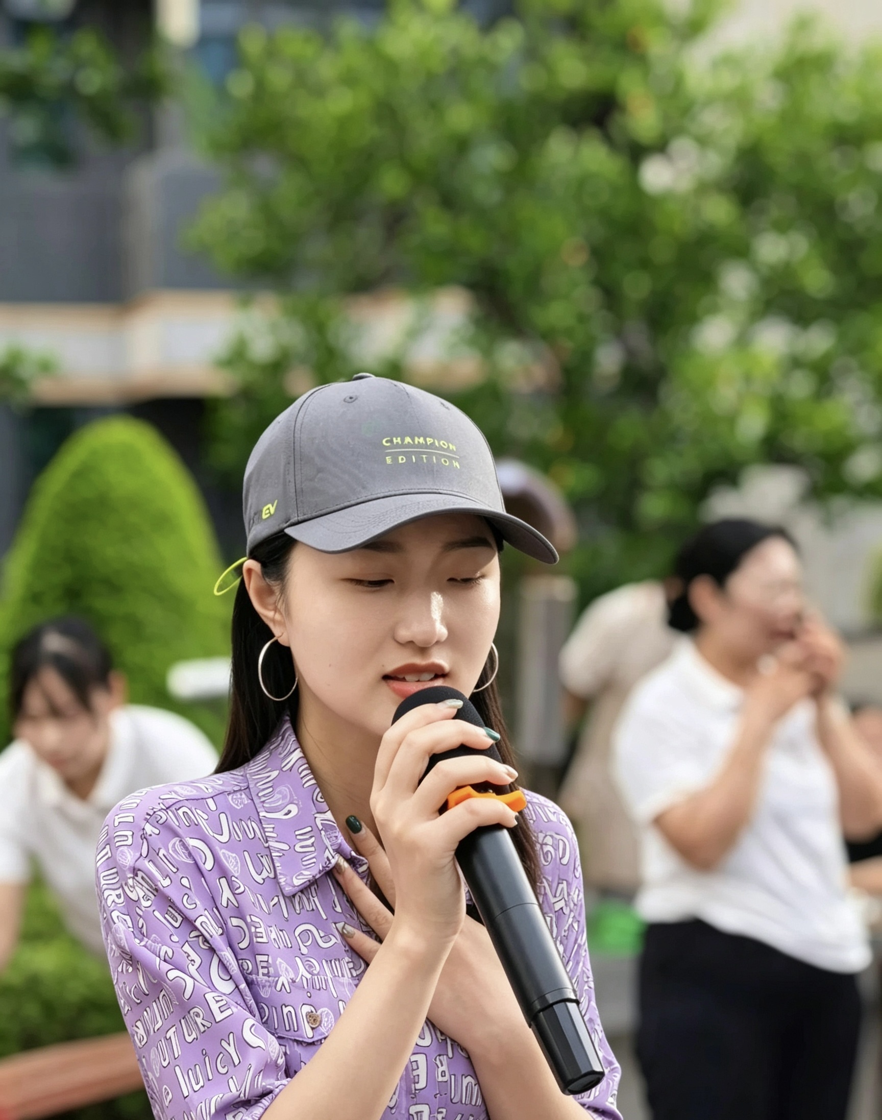 在小区烧烤节上抓拍到一位氛围女神氛围感niolife蔚来汽车