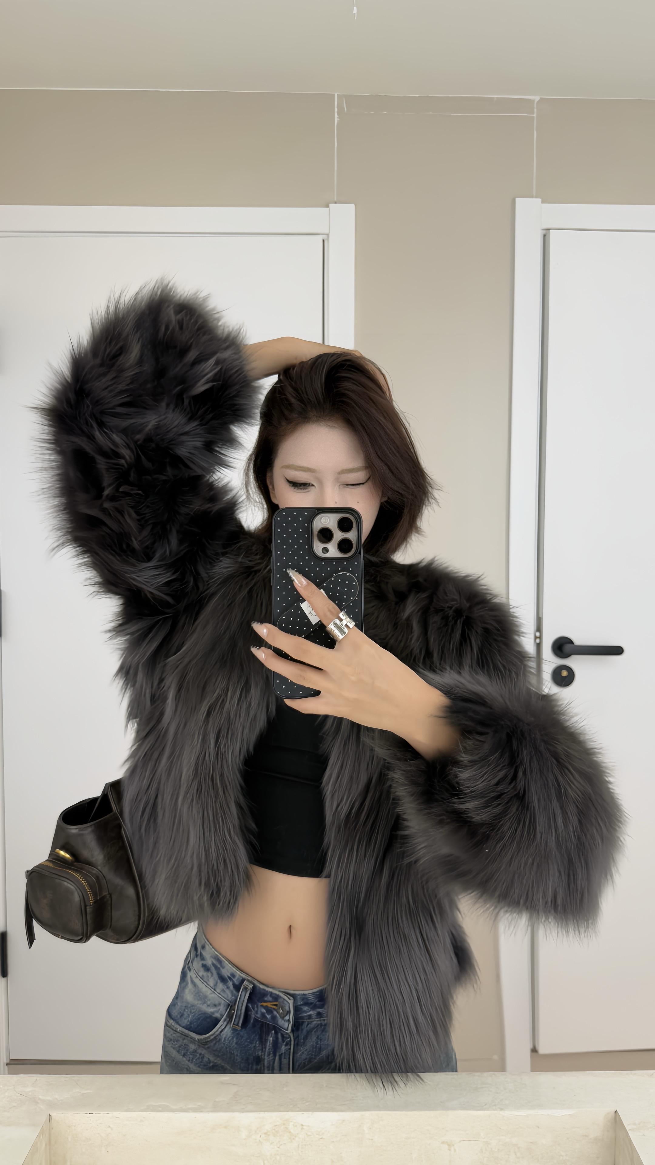 说什么又爱又恨的 实则各种梦里都是我的脸吧