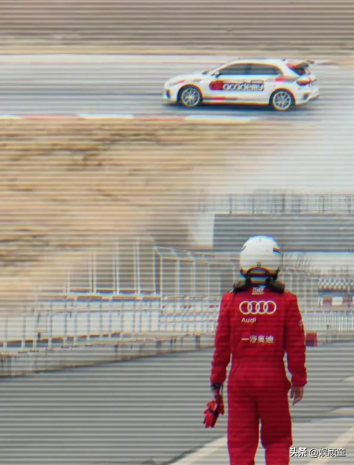 很多人建议马龙去拍摄《飞驰人生4》，只要马龙愿意，不是没可能！
马龙发布身穿红色