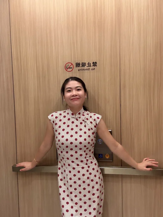 周末不跳绳 穿旗袍了