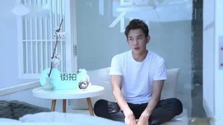  冯建宇直播金句频出，笑不活了！  冯建宇直播太上头！内娱活人天花板非?TA莫属