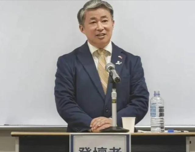 就在刚刚，针对“斩首”日本首相高市早苗的言论，日本自民党做出所谓决议，要求日本政