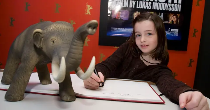 年仅24岁！《诺亚方舟》童星苏菲·内薇德曝尸荒野