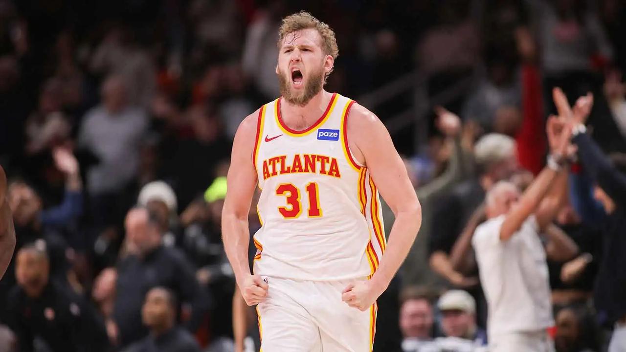 亚特兰大老鹰队中锋乔克·兰代尔因右脚高位踝关节扭伤，将至少再缺阵两周。老鹰队在季