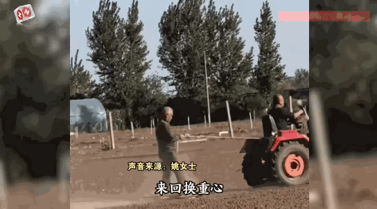 “人怎么能这么聪明！”近日，一对农民父子为了能快速播种，让麦子被深埋进土里，灵机