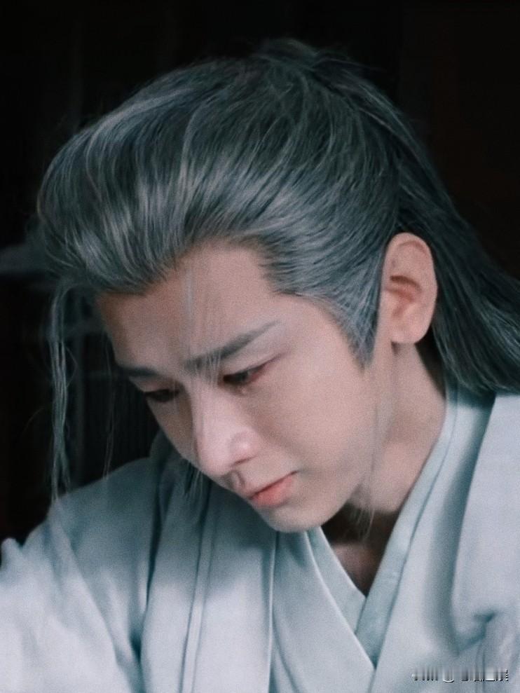 《长安二十四计》中，谢淮安还没跟妹妹白菀相认，妹妹就被误杀致死！他是有多么不舍妹