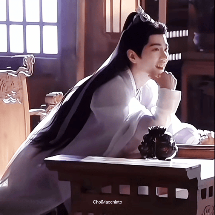 可可爱爱的小影子！好帅好萌呀！肖战时影◎肖战时装周人气男艺人top