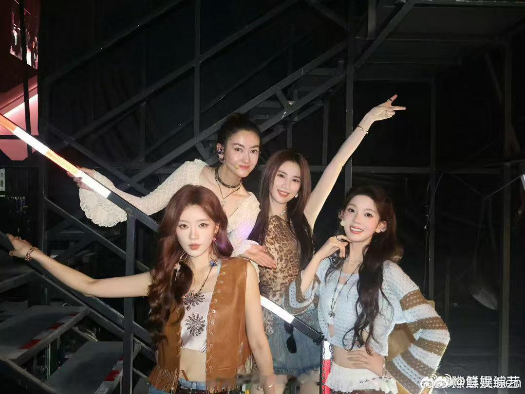浪姐旺盛的生命力乘风2026舞台质感一期比一期能打，付出的努力全部都能看得见。 