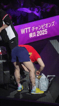 为什么莎莎那样优秀？你看！如此努力的莎莎，刚完赛，接着备战下一场！上天，你睁大卡