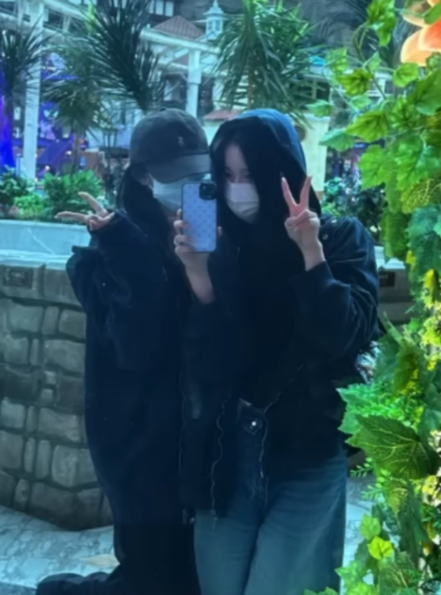 NMIXX 张圭真 & IVE 李瑞 乐天世界秘密约会💞 