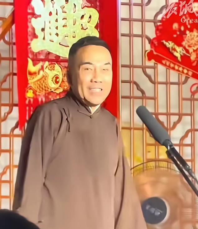 杨议目前正处在舆论风波与事业承压的阶段。作为凭借《杨光的快乐生活》出圈、天津本土