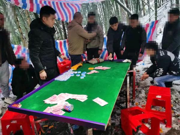 赌博形式都这么“新颖”了吗？刚刚听《新北方》说到两种赌博新方式，一种是荒郊野岭赌