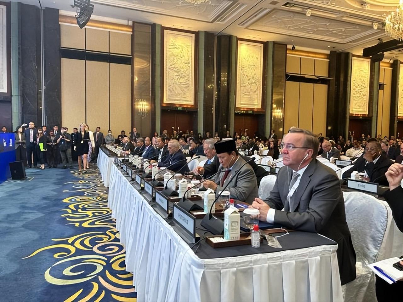最近的香格里拉对话会，可以说是让一众西方国家大跌眼镜，原本精心布置好的各种套路，